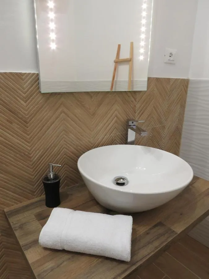 Tanufe Casa Vacanze San Leone