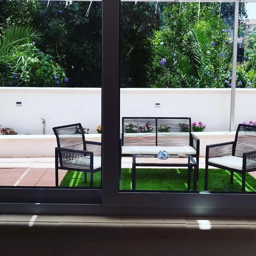 Tanufe Casa Vacanze San Leone 0*,